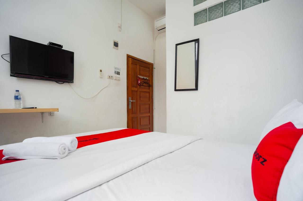 Reddoorz At Jalan Bangau Palembang Otel Dış mekan fotoğraf